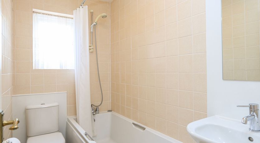 Photo of 1 Hazeldene