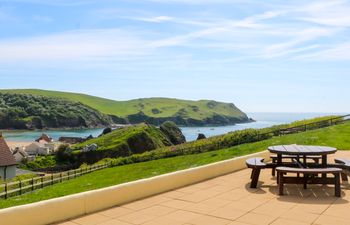 2 Sea Gardens Holiday Cottage