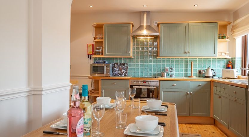 Photo of 2 Armada House