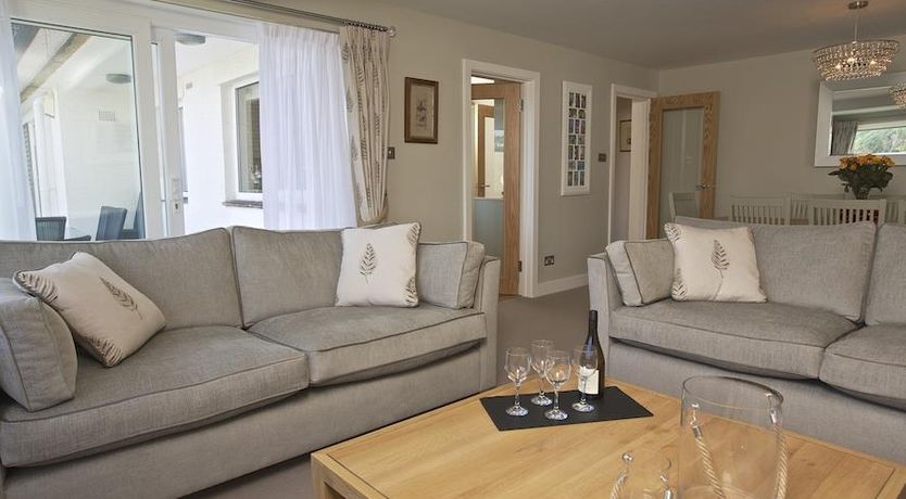 Photo of 2 Hamstone Court