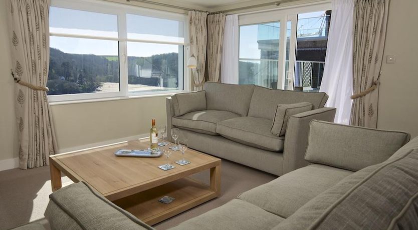 Photo of 2 Hamstone Court