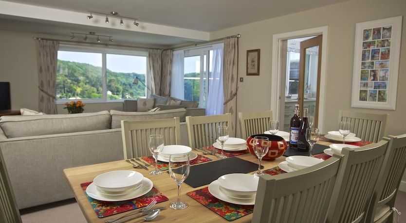Photo of 2 Hamstone Court