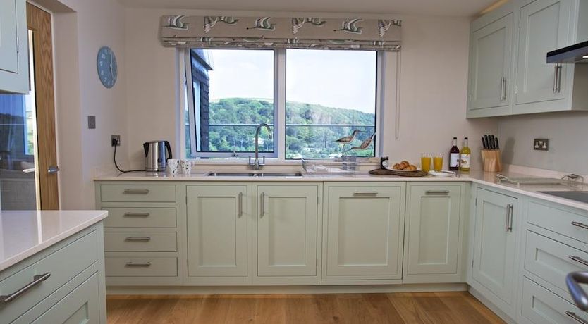 Photo of 2 Hamstone Court