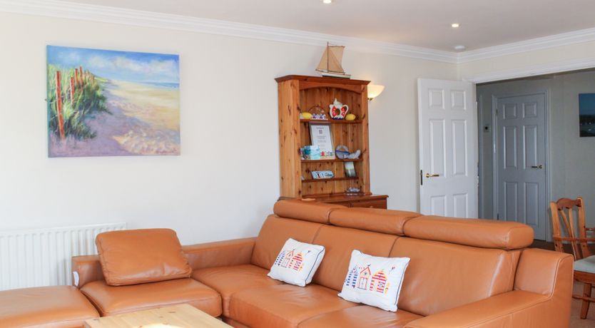 Photo of 3 Thurlestone Rock