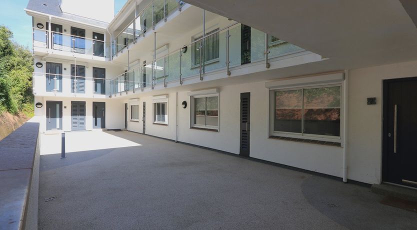 Photo of 2 Poundstone Court