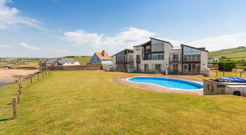 Photo of 2 Ocean's Edge