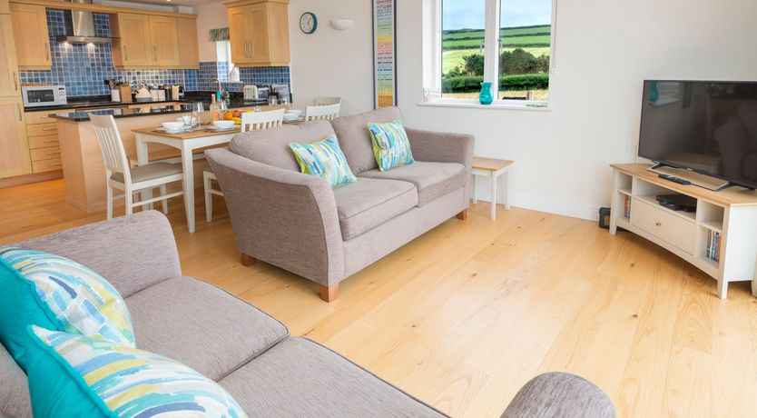 Photo of 2 Ocean's Edge