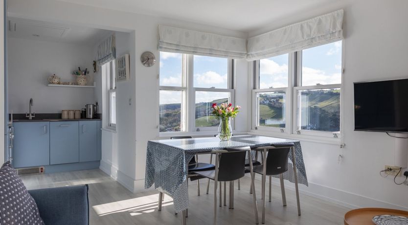 Photo of 4 Blue View