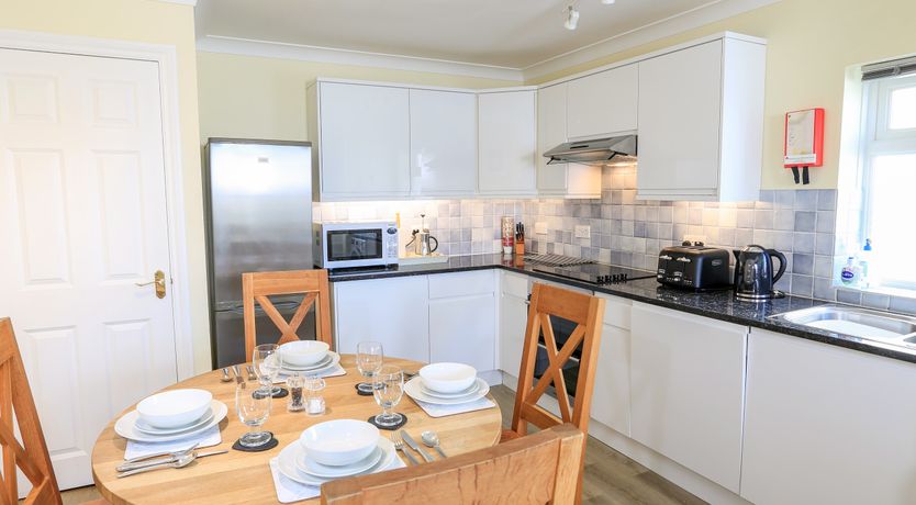 Photo of 4 Lyndhurst