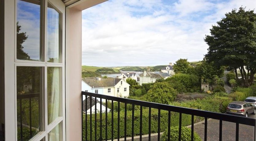 Photo of 6 Combehaven