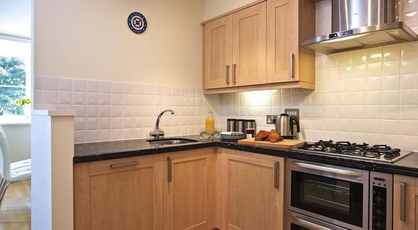 Photo of 6 Combehaven