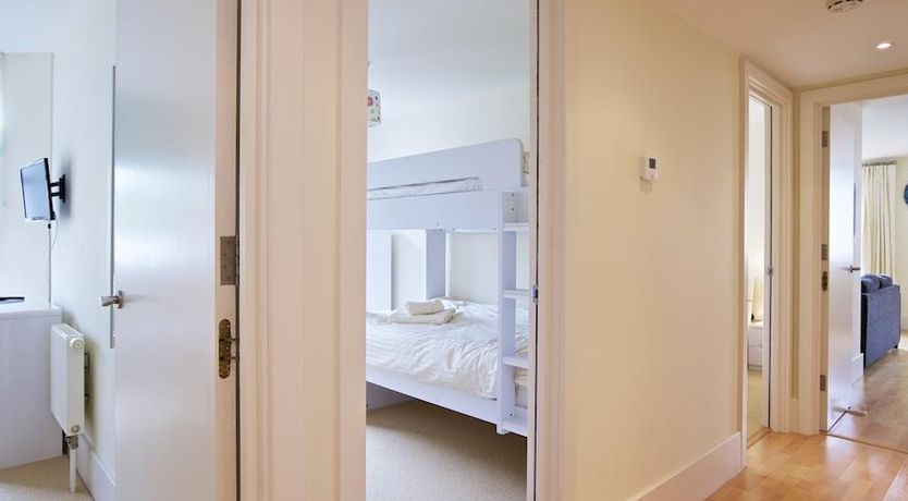 Photo of 6 Combehaven