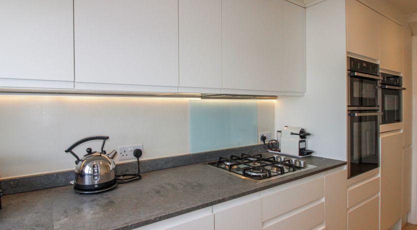 Photo of 7 Thurlestone Rock