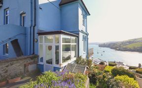 Photo of Edinburgh House