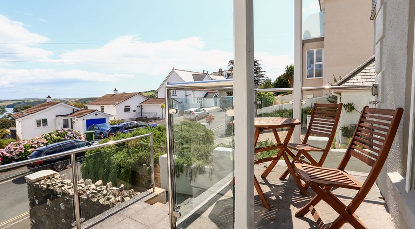 Photo of 1 Lyndhurst