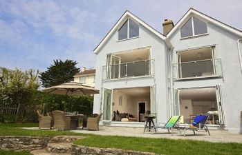 Sundowners Holiday Home