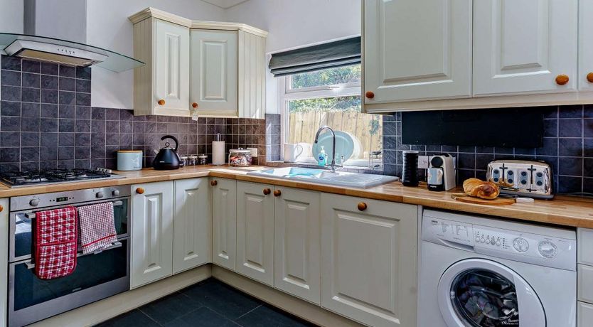 Photo of 4 Bed in Tresaith