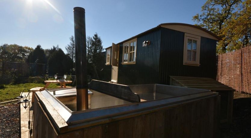 Photo of 1 Bed in Llandyfan