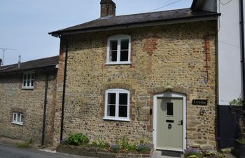 2 Bed in Dorchester Holiday Cottage