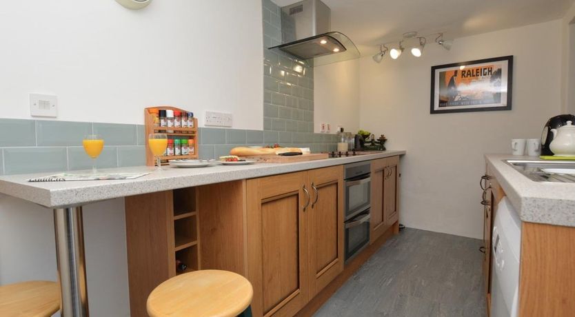 Photo of 2 Bed in Bradford Peverell