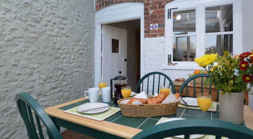 Photo of 2 Bed in Bradford Peverell