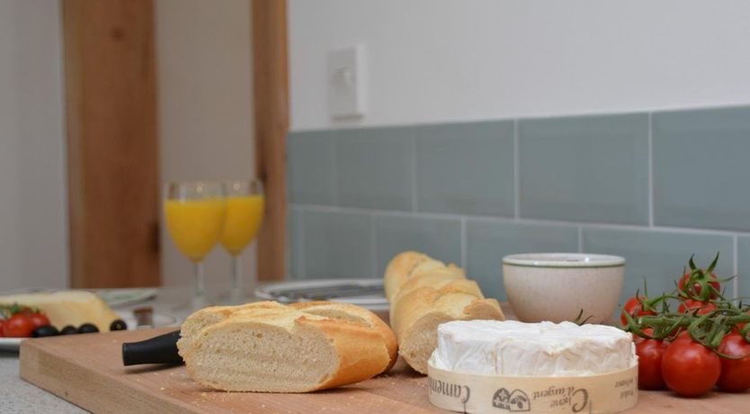 Photo of 2 Bed in Bradford Peverell