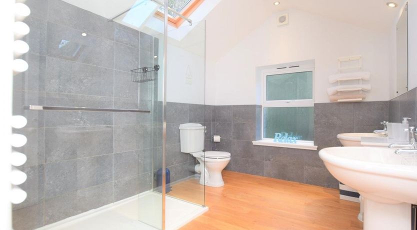 Photo of 2 Bed in Westward Ho