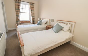 Hare & Hounds House Holiday Cottage