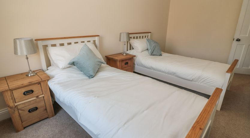 Photo of Hare & Hounds House