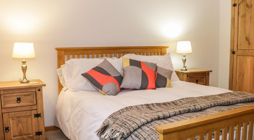 Photo of Old Hall Barn 4