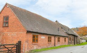 Photo of Old Hall Barn 4