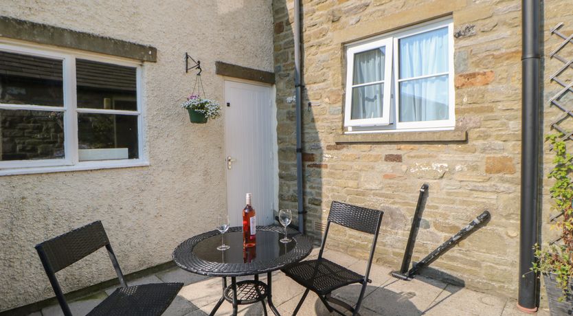 Photo of 10 Old School Close