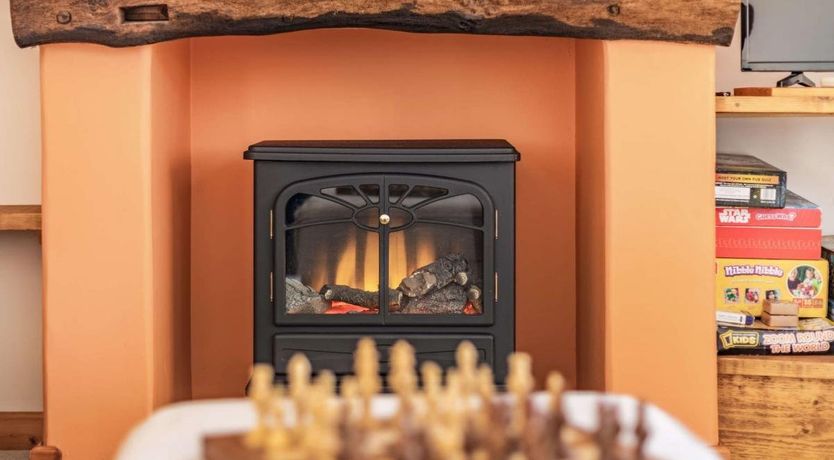 Photo of 2 Bed in Monkokehampton