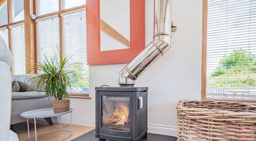 Photo of 3 Bed in Freshwater East