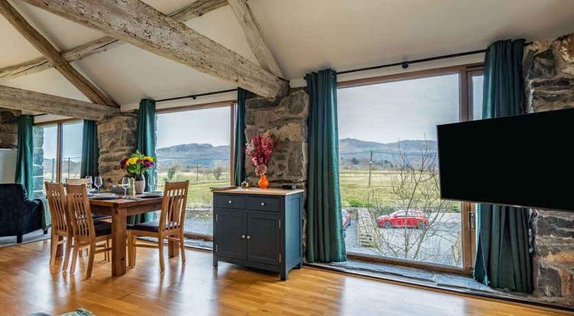 Photo of 2 Bed in Arthog