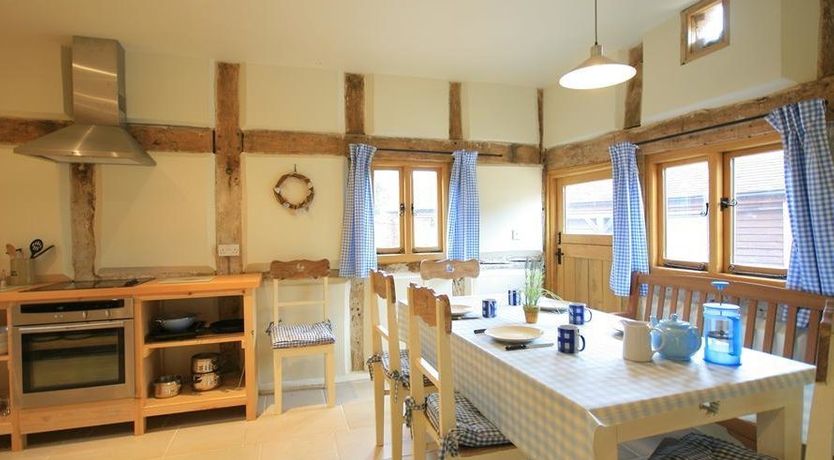 Photo of Whites Farm Barn