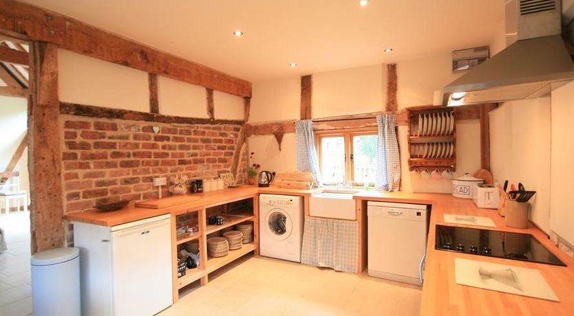 Photo of Whites Farm Barn