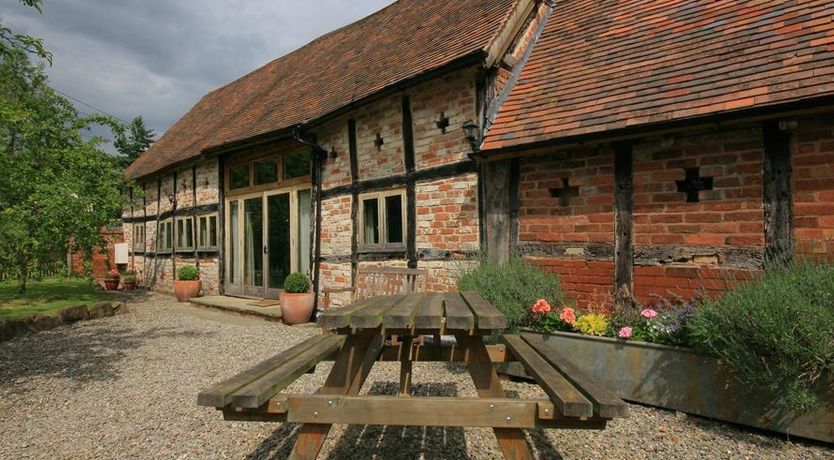 Photo of Whites Farm Barn