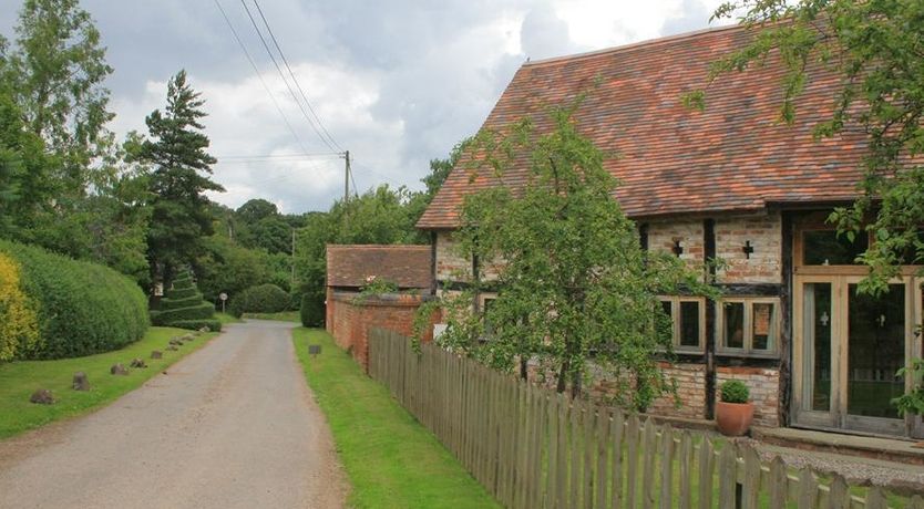 Photo of Whites Farm Barn