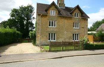 Elm View Holiday Cottage