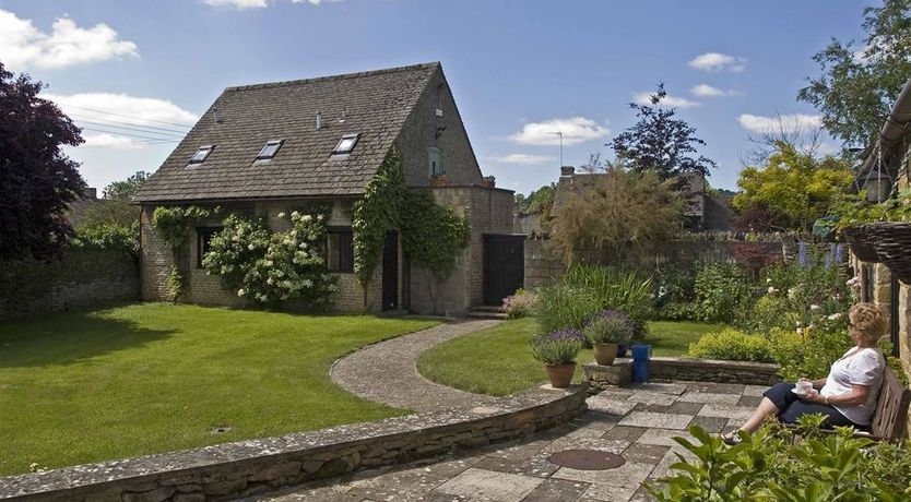 Photo of Temple Mews