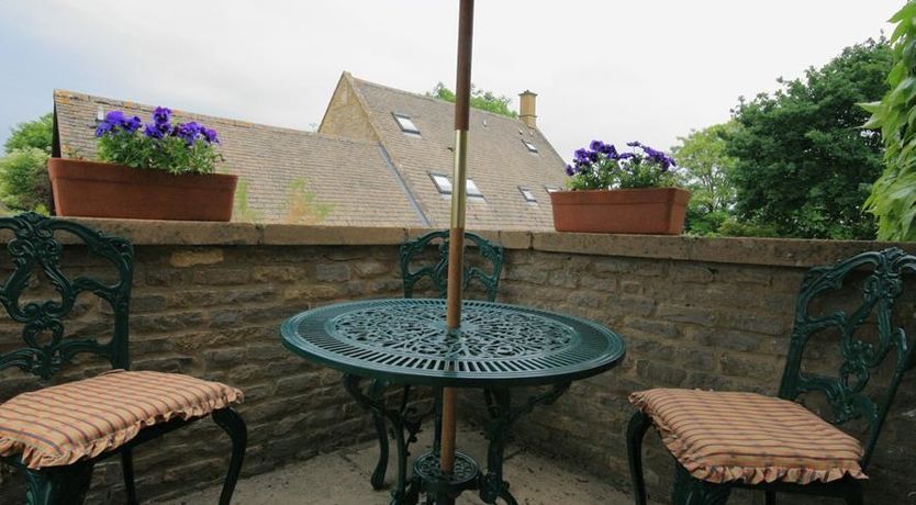 Photo of Temple Mews