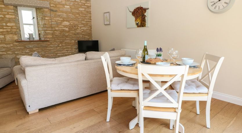 Photo of Ewecub Barn