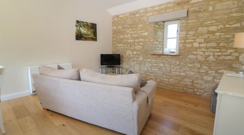 Photo of Nutchat Barn