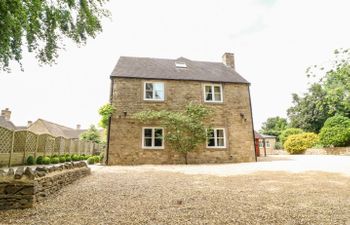 South Hill Farmhouse Holiday Home