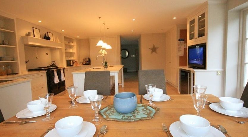 Photo of Hillside Cottage