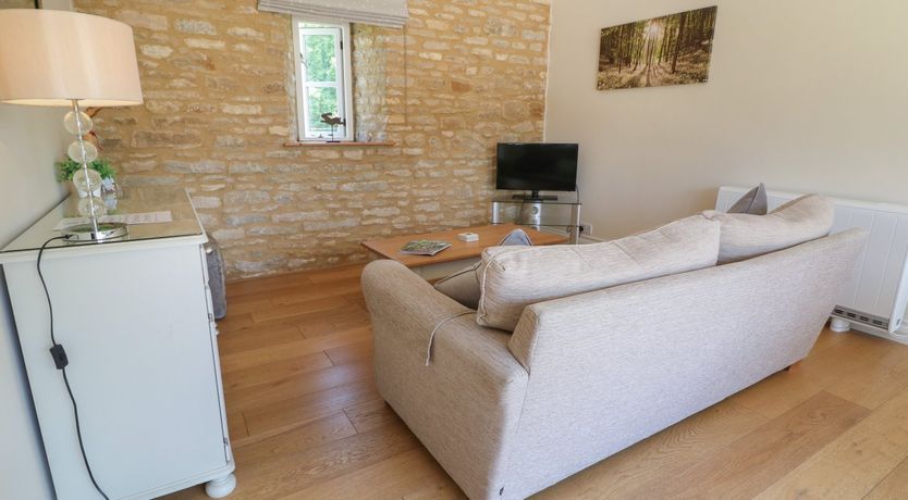 Photo of Saddlebacks Barn