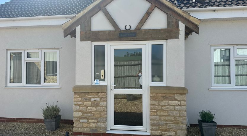 Photo of Old Groom's Cottage
