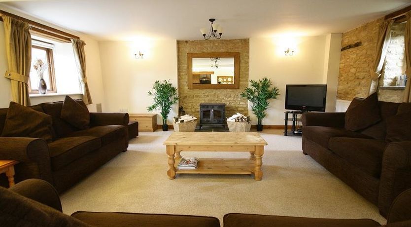 Photo of Tithe Barn, Lyneham