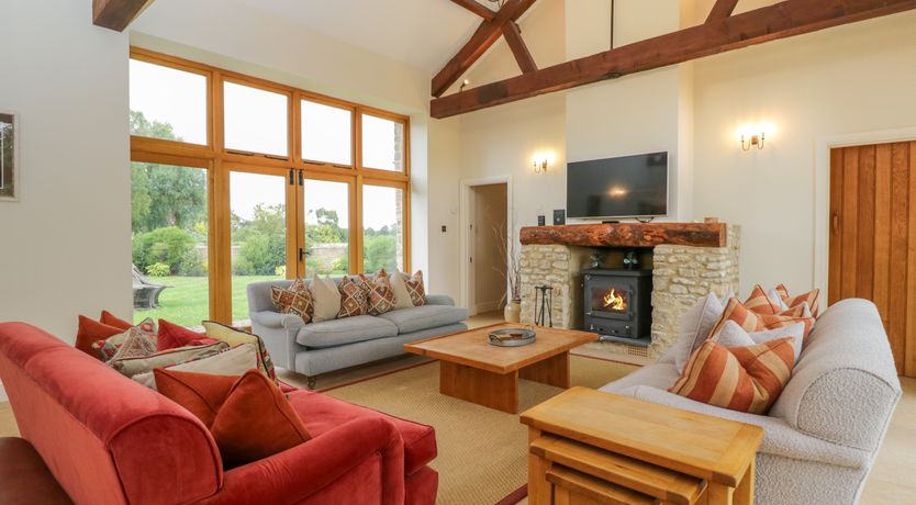 Photo of Lower Farm Barn